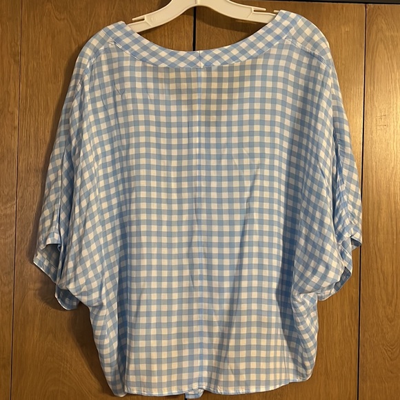 Express Gingham Cropped Blouse - Picture 5 of 5